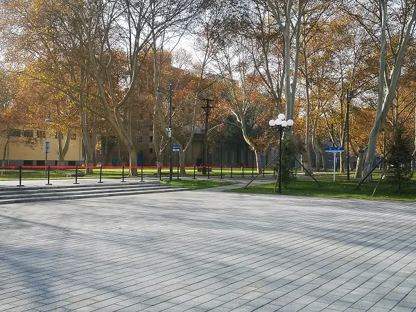 中钢耐火集团广场路灯